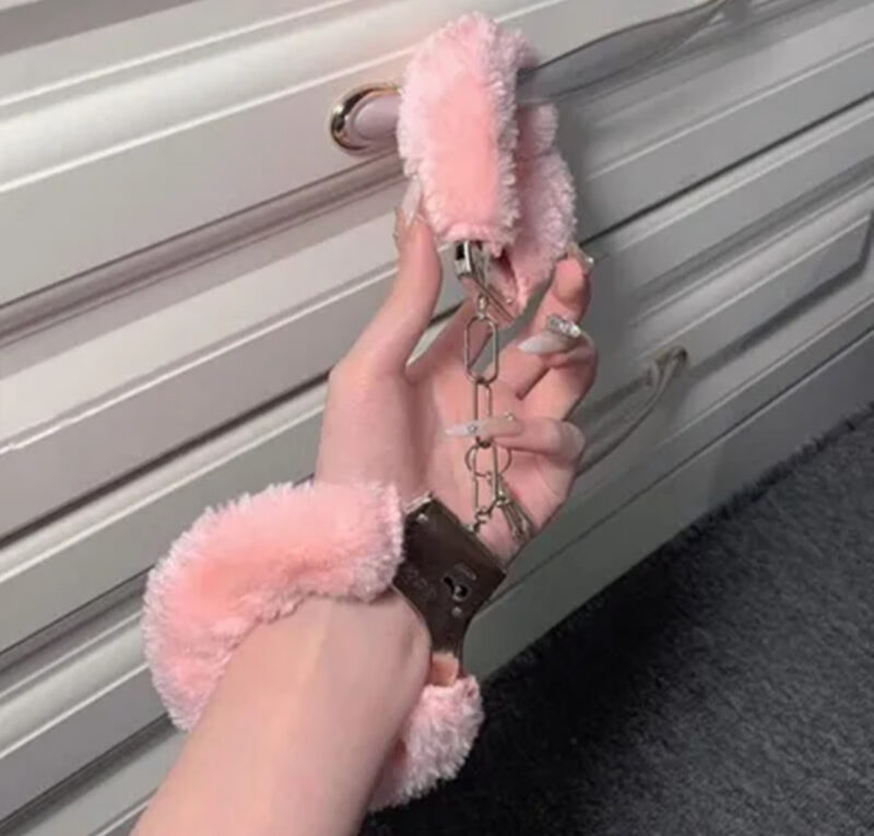 **Fur-Lined Metal Handcuffs** - Image 2